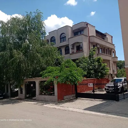 Dvete Brezi 3* Burgas