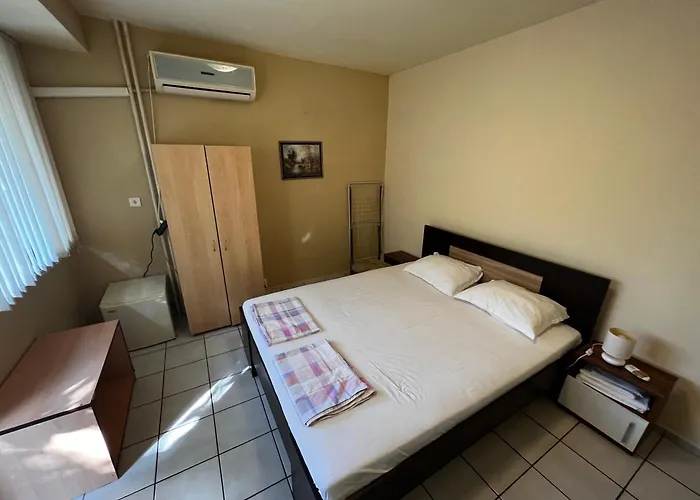 Dvete Brezi Pensionat Burgas