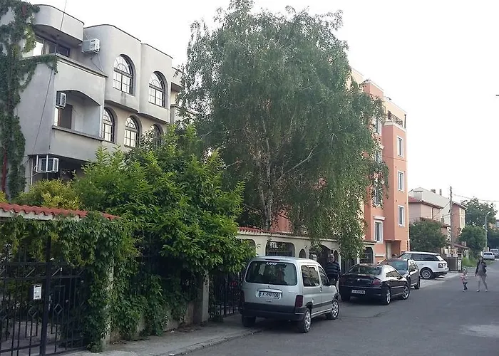 Pensionat Dvete Brezi